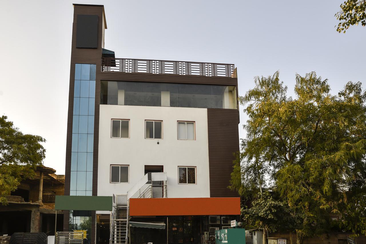 Hotel Rang Mahal Near Jaipur International Airport Exterior foto